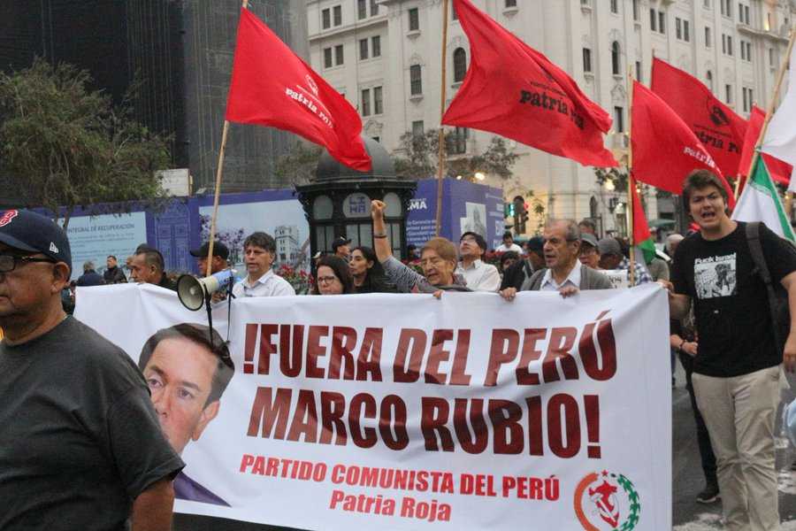 CP Peru Patria Roja - protest Rubio