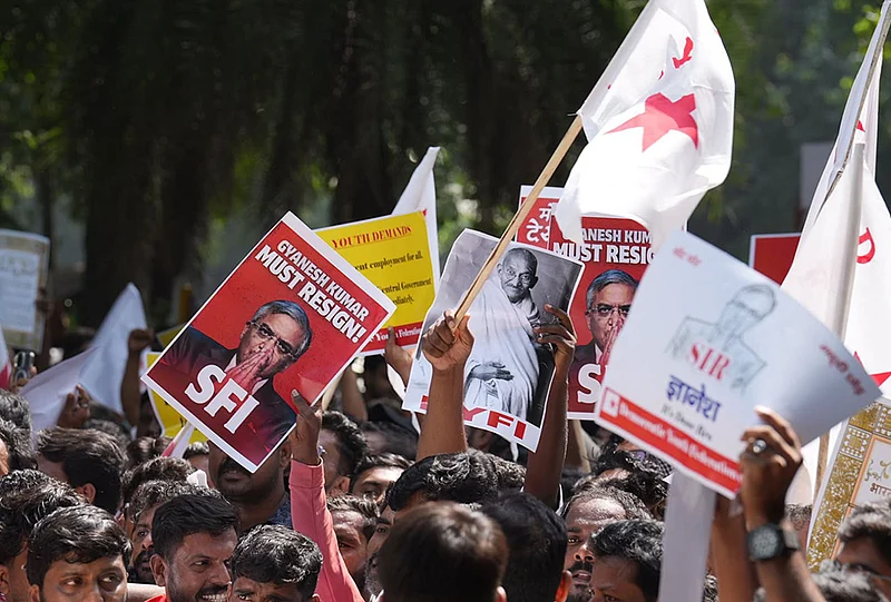 CPI(M) - CPI - Protest-against-CEC-in-Delhi